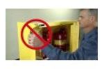Safety Cabinets self close vs manual close - Video