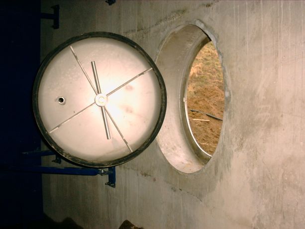 Ennox - Model MHR / MHL / MHL 2 - Modern Manholes Unit