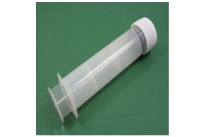 Model DTI-0002 - Syringe Adapter for Injecting Paste Like Samples