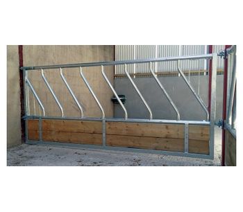 Timber Diagonal Feed Barrier