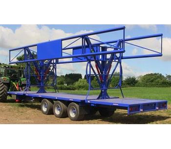 Model 37 - Tri-Axle Trailer With Bale Securing System