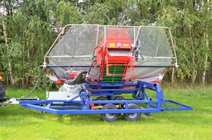 Fruit Harvester Machine with Umbrella-4