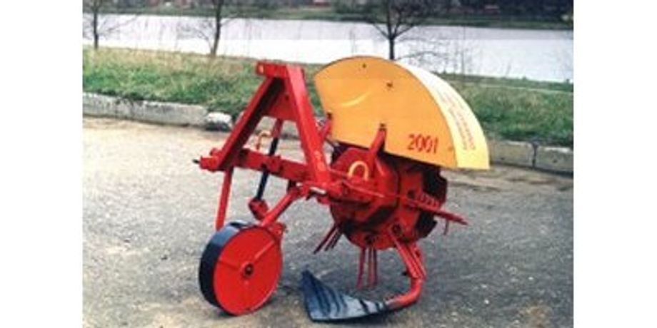 Lidselmash - Model KTN-1B - 1-Row Mounted Potato Spinner