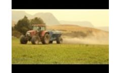Agri-Spread AS55 Spreading Lime - Video