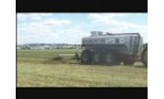 DM Machinery Low Level Spreader Bar - Rampe Fumierl Video