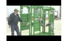 Green Hoof Trimming Chute Video