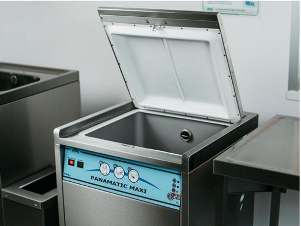 DDC - Model Maxi & Maxi+ - Panamatic Top-Loading Bedpan Washer Disinfectors