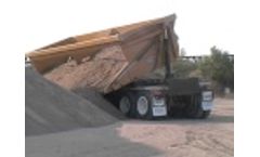 SmithCo 80 Ton Mine Trailer Stockpiling Video