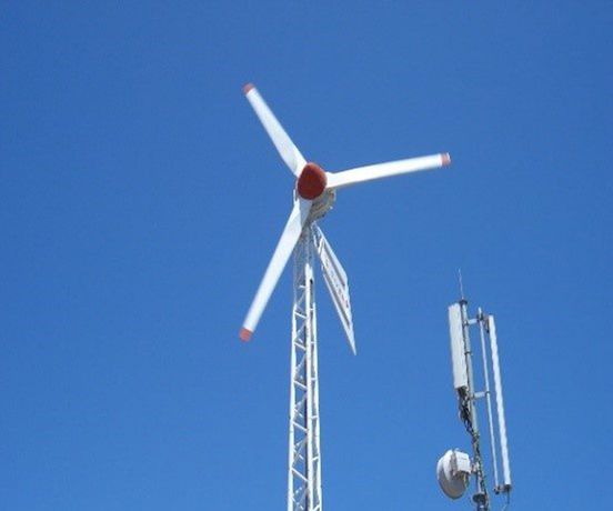 SoyutWind - Model 5 kW - Battery-Powered Wind Turbine