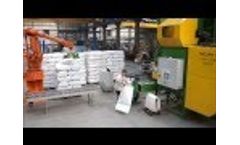 Haylage Baler / Packer 20kg - Large Bales to Small Bales Video