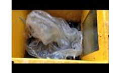 UNTHA Industrial Plastic Shredder - Shredding Plastic Strapping - Video