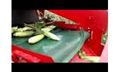 Tianren Corn Combine Harvester working on sweet corn - Video