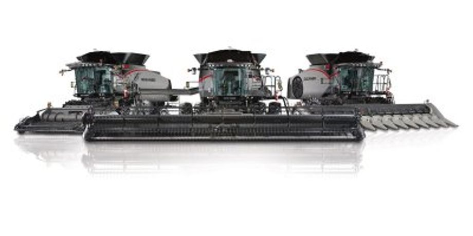 Gleaner - Model S8 Super Series - Combines