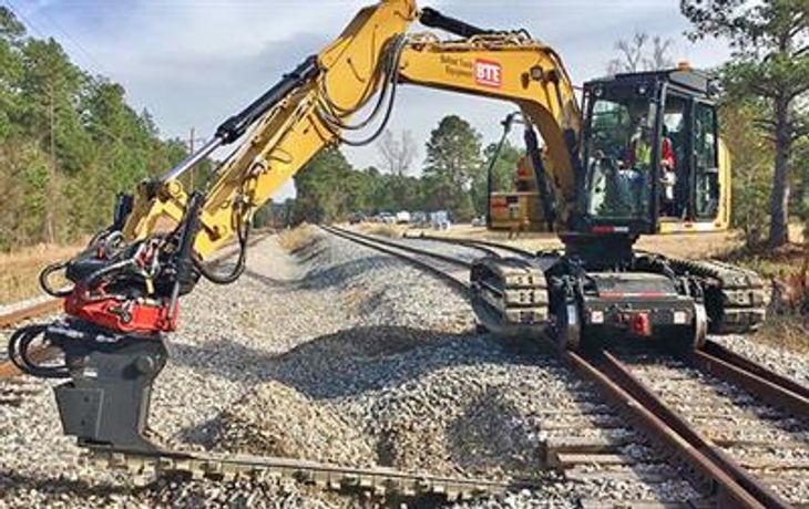BTE 313 Railroad Modified Hi-Rail Excavator
