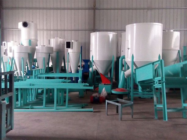 Vertical Feed Mixer Manufacturer Feed Mixing Machine On Sale-1