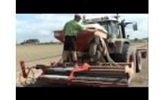 Dairon pneumatic turf seeder SMA 305 Video