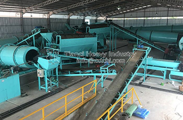Difference between the production machines of organic fertilizer and compound fertilizer-1