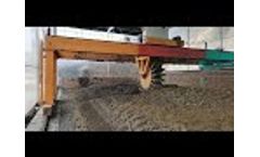 Working Process of Popular Poultry Manure Wheel Type Compost Turner - Video