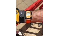 Reactec - Safe Distance Workplace Watch
