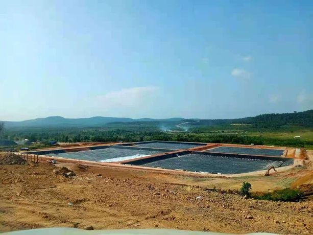 What are the advantages of a textured geomembrane?-0