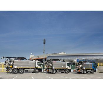 Cappellotto - Model CL Series - Combined Sewer Cleaner with Two Stainless Steel External Water Tanks