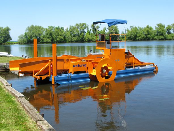 Relong - Model small type - Lawn mower boat with competitive price for European market
