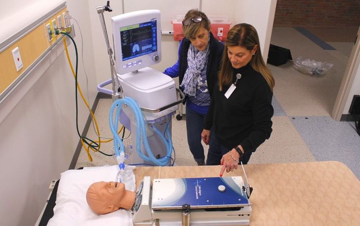 Lung simulator classroom applications