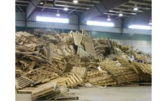 Pallet and Wood Waste Shredder