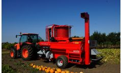 Moty - Model KE 2000 M - Mechanic Drive  Pumpkin Seed Harvester