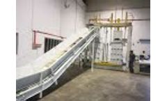 Used Clothes Twin Box Lifing Chamber Baler with Conveyor - Video