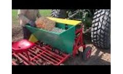 4 rows automatic garlic onion planter - Video