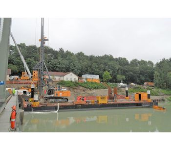 MPS - Drilling Pontoon, Liebherr 36 weight 115 ton.