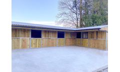 Cheval-Liberte - Timber Stables Building