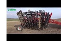 DINAPOLIS germinatorius G-5 / germinator working in ploughed soil. Case tractor 150. - Video