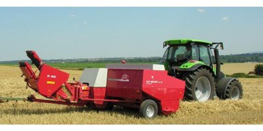 Lely Welger - Model AP - Baling Hay and Straw