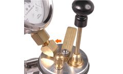 Model LA-0316-03 - 1/4 NPT Brass Pipe Fitting