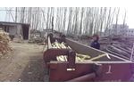 Double roller wood log debarker | Tree bark peeling machine - Video