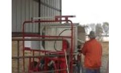 Hoof Trimming Chute by Riley Built - Video