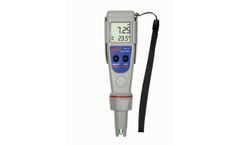 Adwa - Model AD11 - Waterproof pH-TEMP Pocket Tester with Replaceable Electrode
