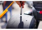Model PYR2 - Tire Pyrometer with Needle Probe