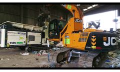 TDS 820 Shredding Commercial & Industrial Waste - Video