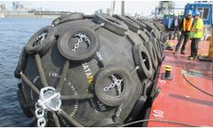 ShibataFenderTeam - Pneumatic Fender (Yokohama Fender) for Maritime Protection