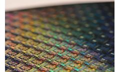 Quality control of semiconductor wafer pretreatment processes with online NIRS