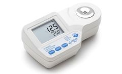 HANNA - Model HI96821 - Digital Refractometer for Measuring Sodium Chloride in Food