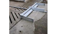 Mayo - Automatic Hydraulic Manure Scraper