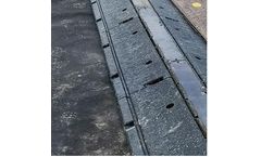 Pig - Model PLR7200 - Hardside Drive-Over Berm