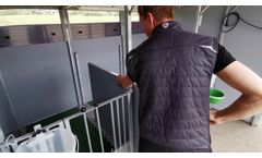 Topcalf - Double Calf Hutch with Roof - Video