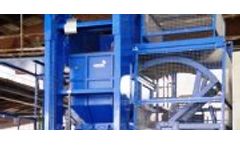 Automobile plastic shredding for the special waste recycling industry