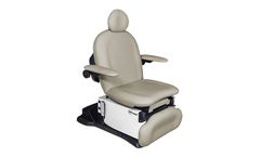 UMF - Model 4011-650-100 - Leg-Centric Procedure Chairs