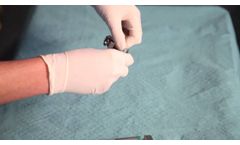 Inserting and removing an Optima CLX light guide - Video
